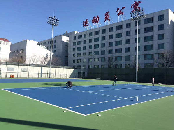 4丙烯酸网球场