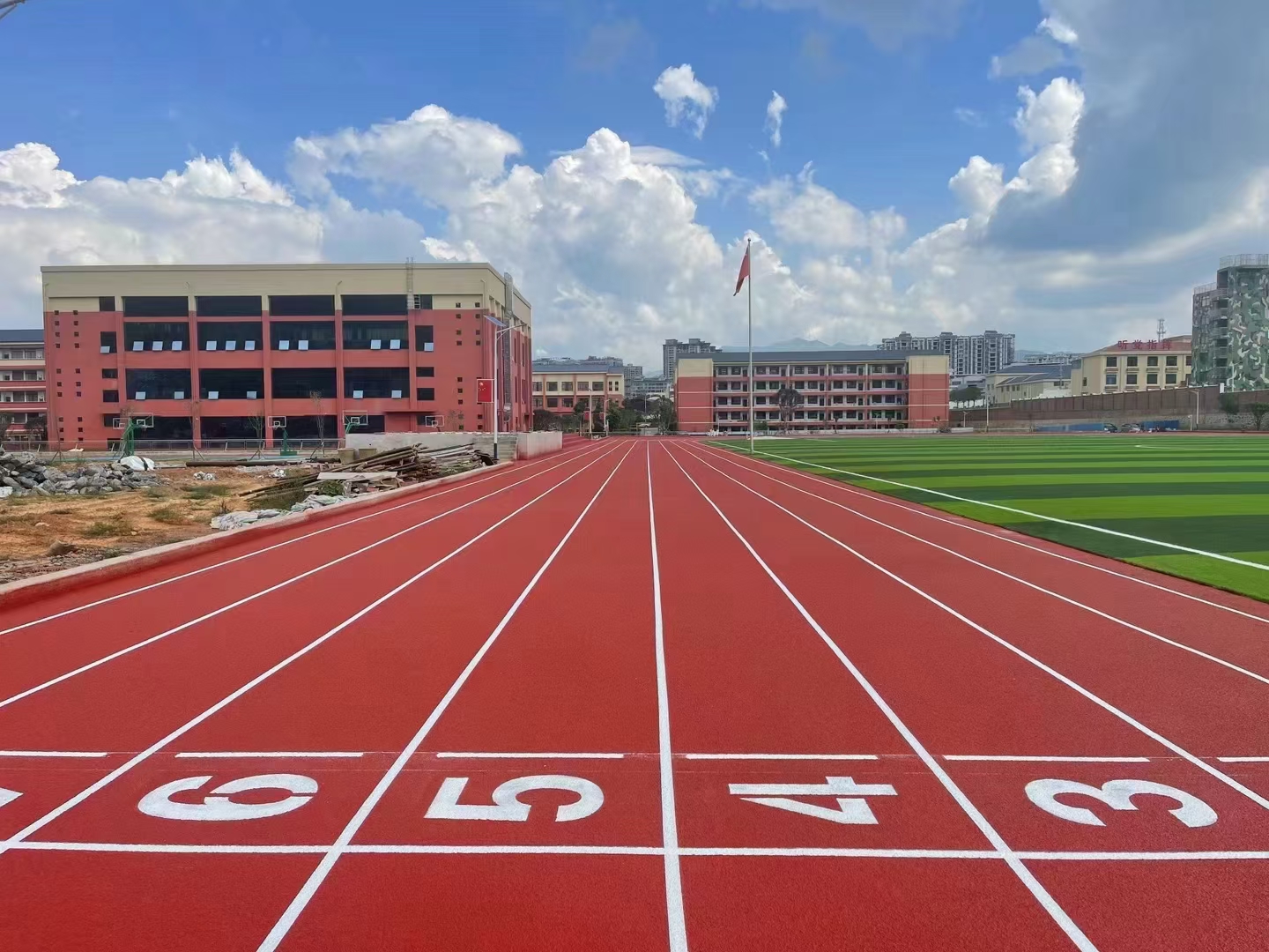 混合型塑胶跑道